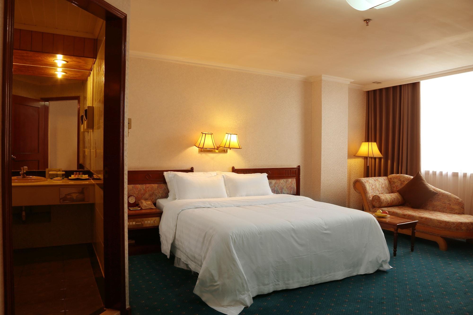 Golden City Hotel Foshan Exterior photo