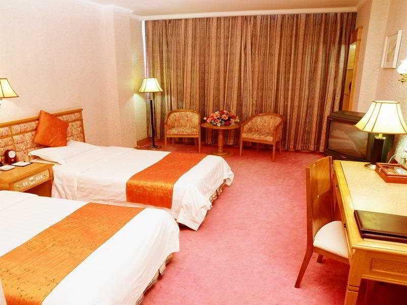 Golden City Hotel Foshan Exterior photo